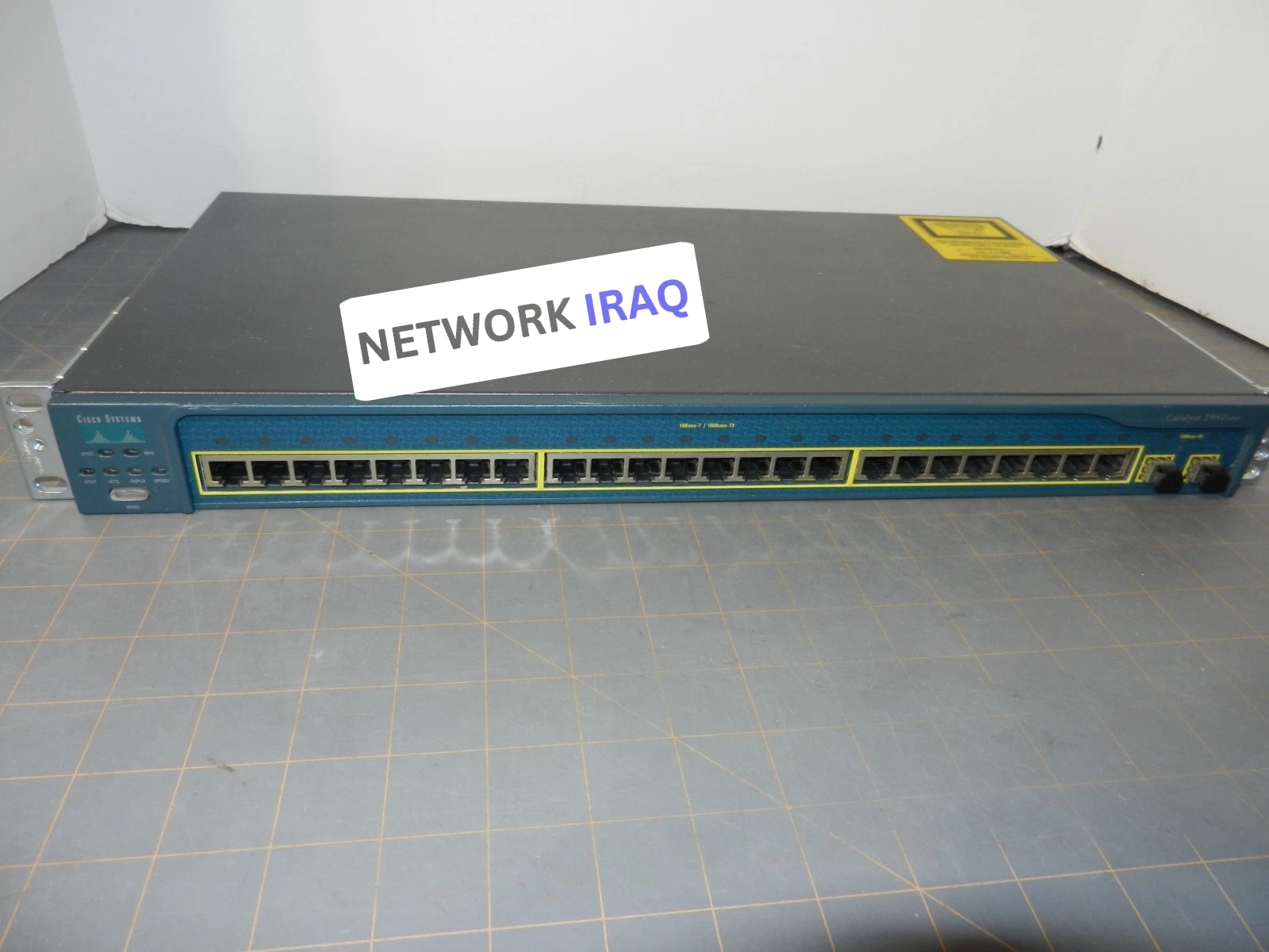 إذا كنت طالب، مهندس شبكات، أو ترغب بتعلم  إدارة وبرمجة سويتشات Cisco (CCNA / CCNP) فهذا السويتش يعتبر خيارًا ممتازًا للتدريب العملي وبناء مختبر شبكات بتكلفة مناسبة.